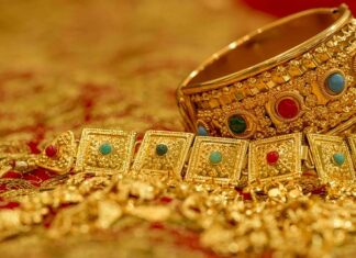 historia biżuterii