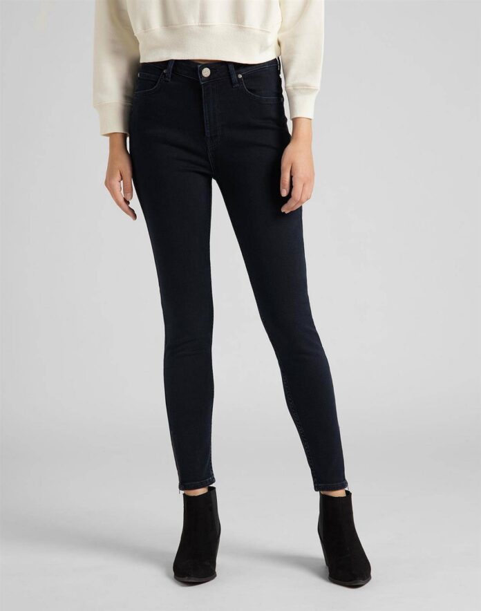 Czarne jeansy damskie