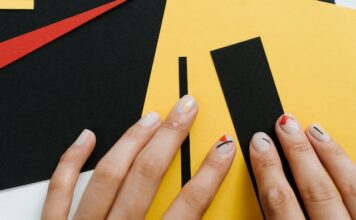 Pilnik do paznokci a higiena – jak dbać o higienę narzędzia? Pilnik do paznokci a higiena - jak dbać o higienę narzędzia?