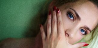 7. Krok po kroku: jak zrobić francuski manicure?