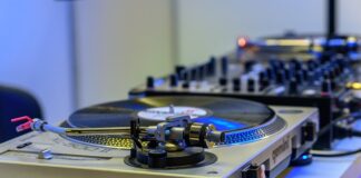 Co oznacza żółta kontrolka EPC?